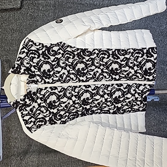 MICHAEL Michael Kors Jackets & Blazers - MICHAEL KORS White and Black Lace Puffer Jacket Size Large